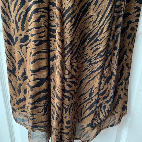 NWT: Tiger-print georgette maxi wrap dress - Picture 8 of 9